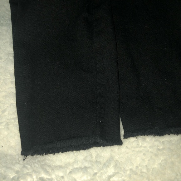 Black Flower Embroidered Jeans - Picture 6 of 7